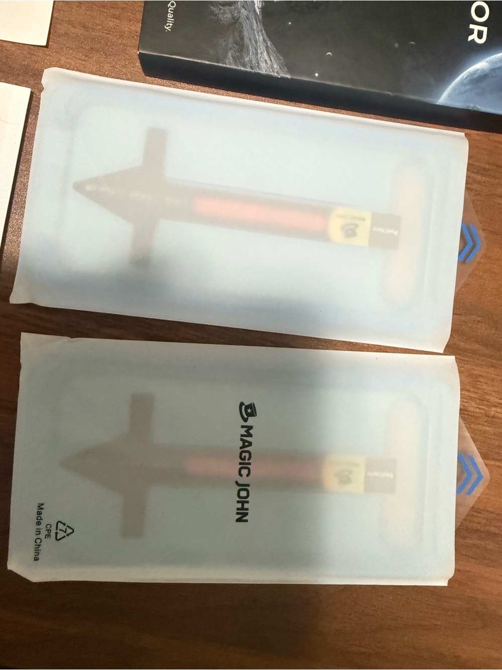 Blue Screen Protector Kit for Cell Phones - Picture 4 of 5